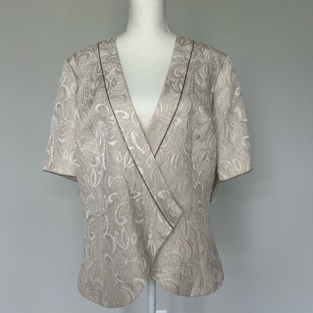 NWT Vintage Asymmetrical Hourglass Short Sleeve Gold Embroidered Shiny Blazer